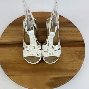 New Womens Flexus By Spring Step Natala White Faux Leather Wedge Sandals Size 37